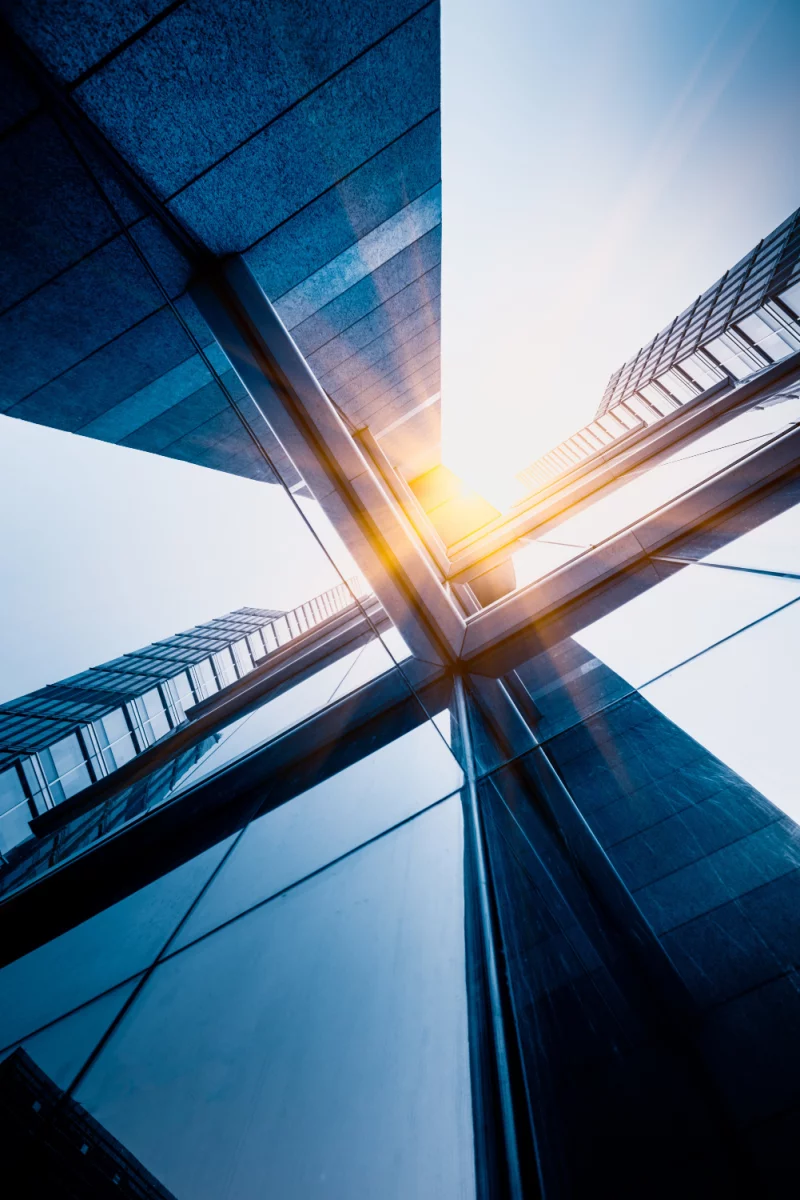 Jak uniknąć najczęstszych błędów w tworzeniu sklepu internetowego: UX, płatności i integracje — checklisty przed startem, by zwiększyć konwersję i ograniczyć reklamacje.